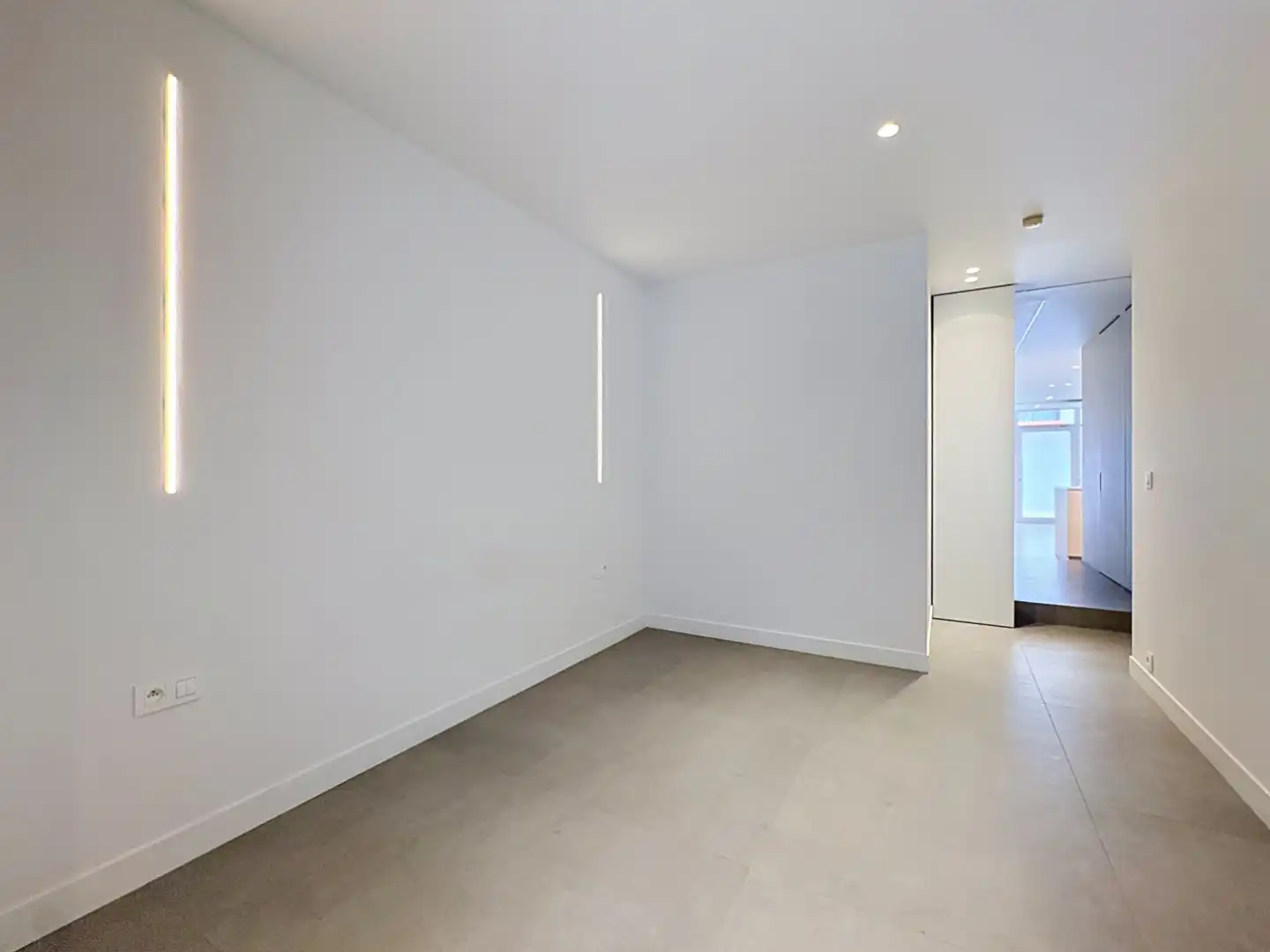 Gelijkvloers appartement op 50m van het strand. foto 7