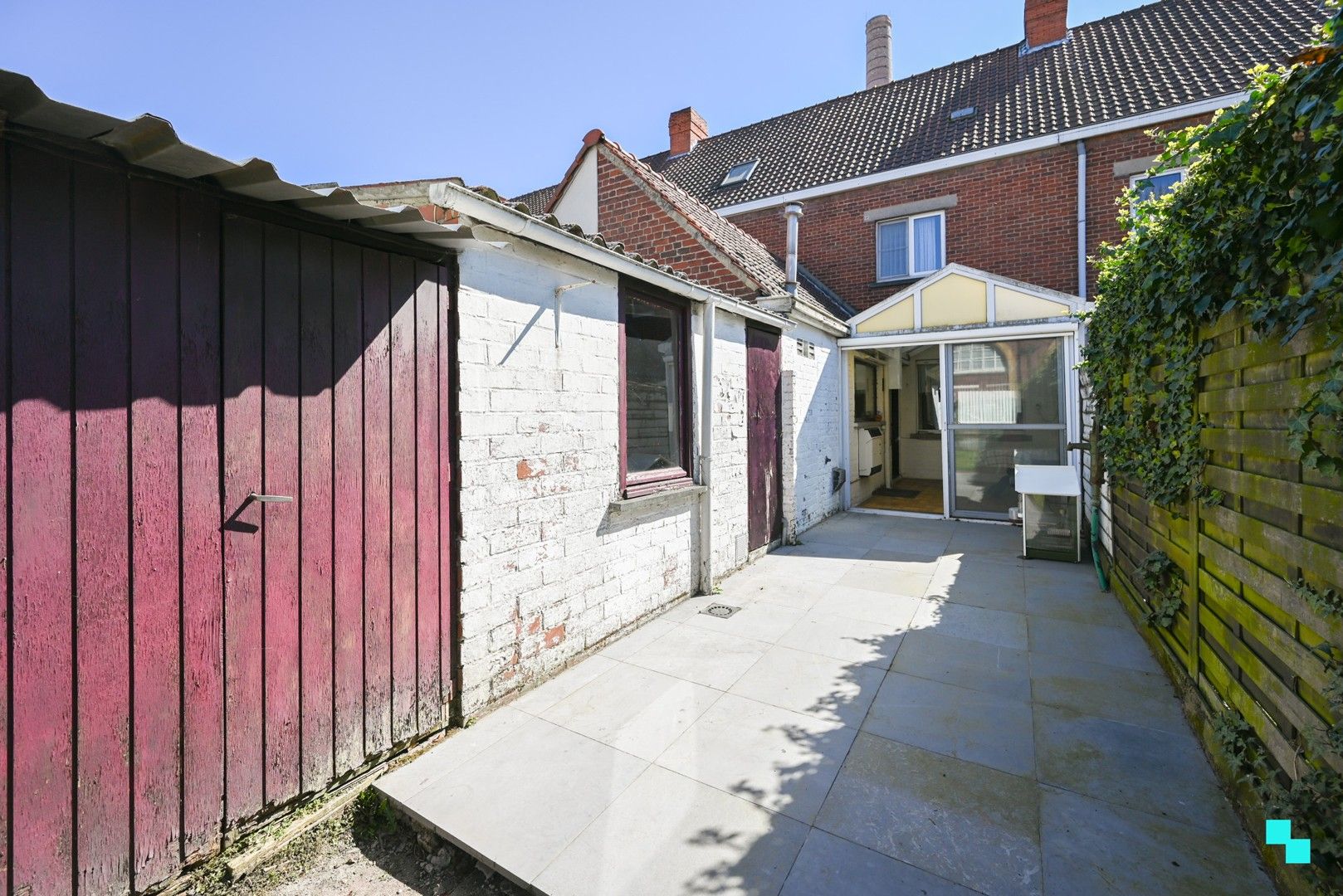 Knusse ééngezinswoning in hartje Izegem foto 19