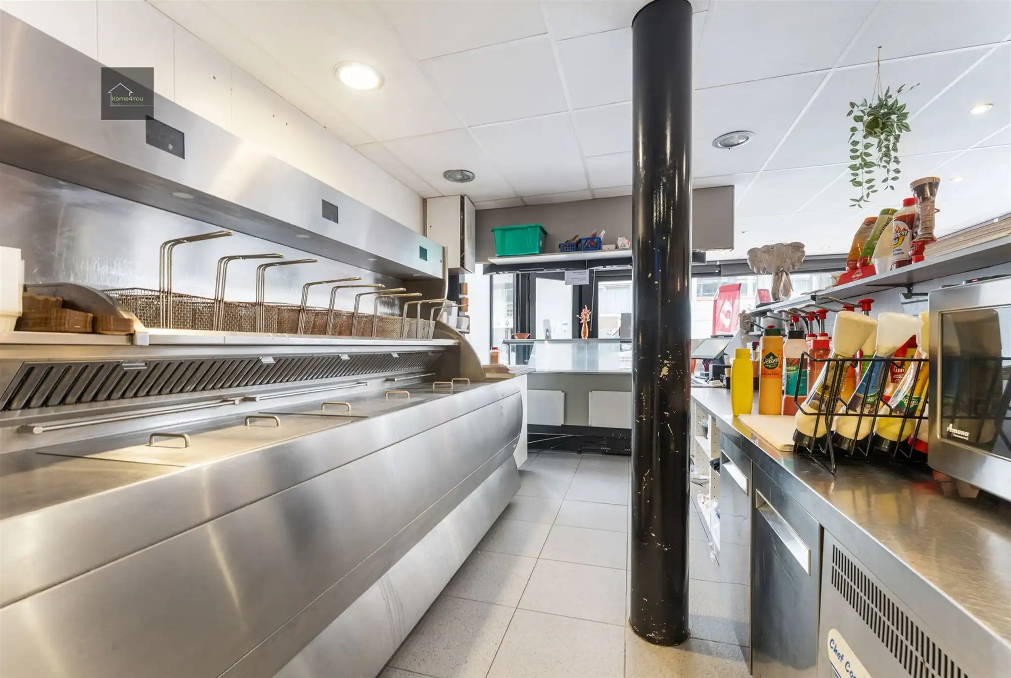 Handelspand op 50m van het strand! foto 11