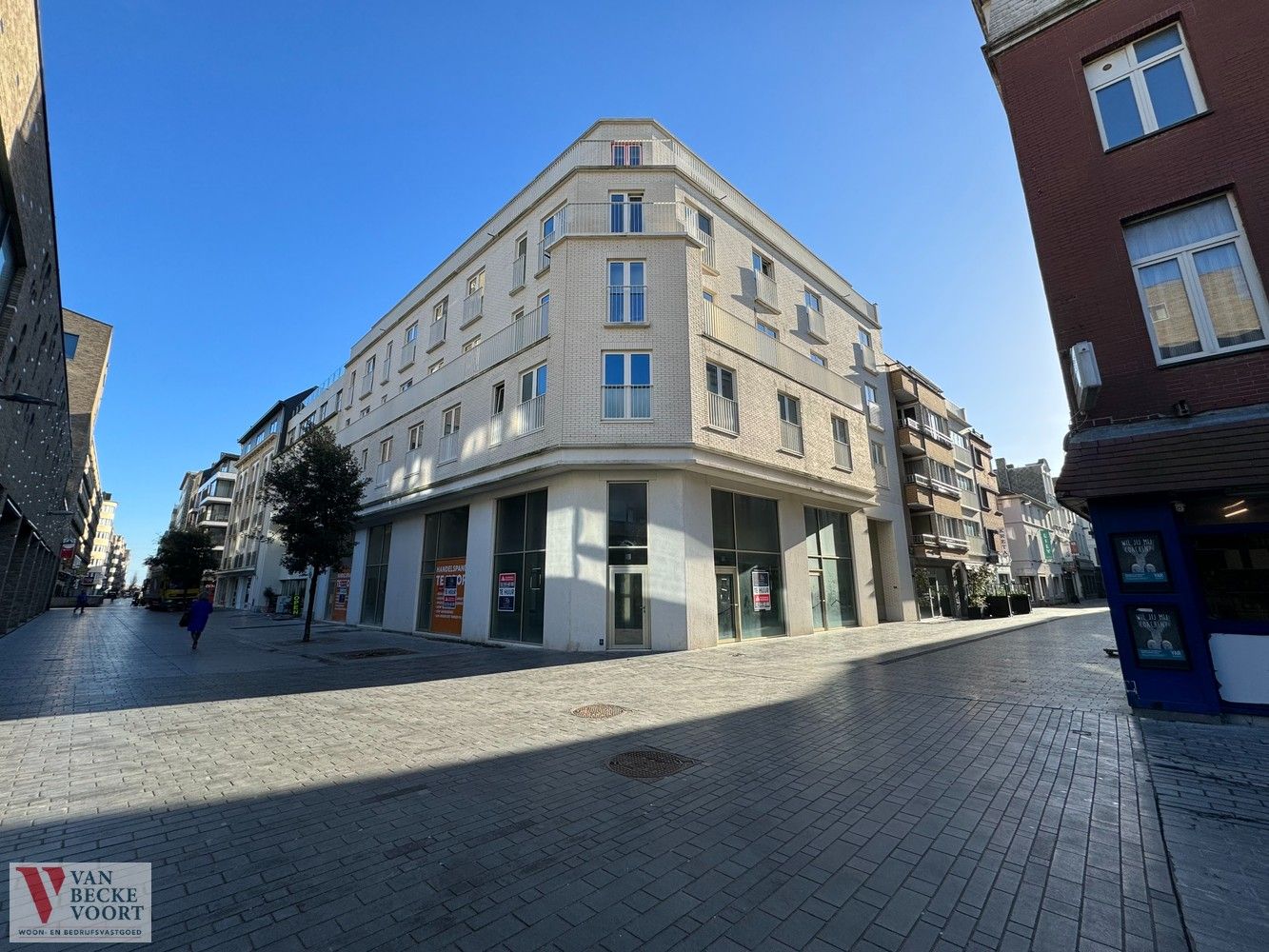 Kantoorruimte 298m² foto 2