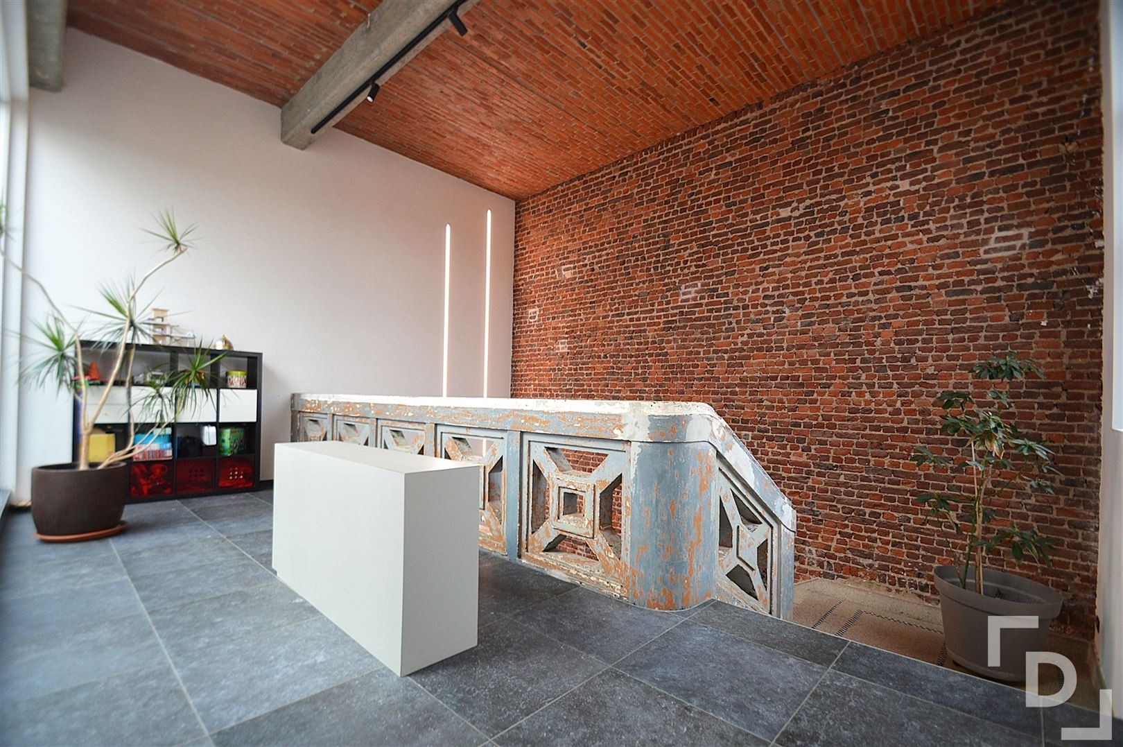 Duplex appartement in loftstijl in Ieper centrum foto 11