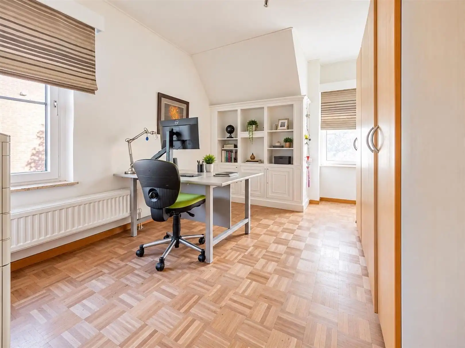 Statige woning met zwembad en 5 slaapkamers foto 20