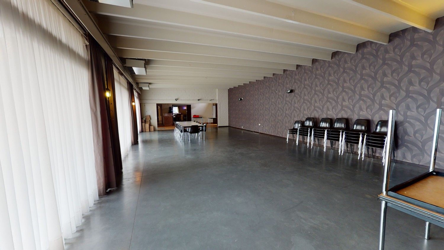 Ruime woonst/ handelszaak nabij centrum Zingem! foto 5