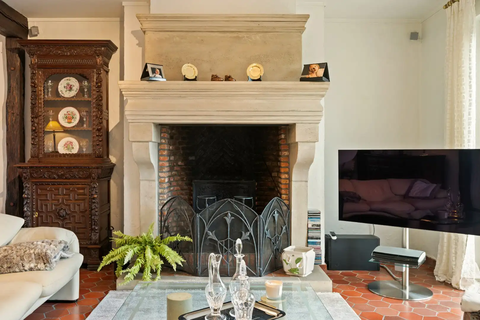 KWALITATIEF AFGEWERKTE VILLA IN RUSTIGE WIJK MET EPC B (172), 4 SLPKS, DUBBELE GARAGE EN 325M² BEW. OPP. foto 6