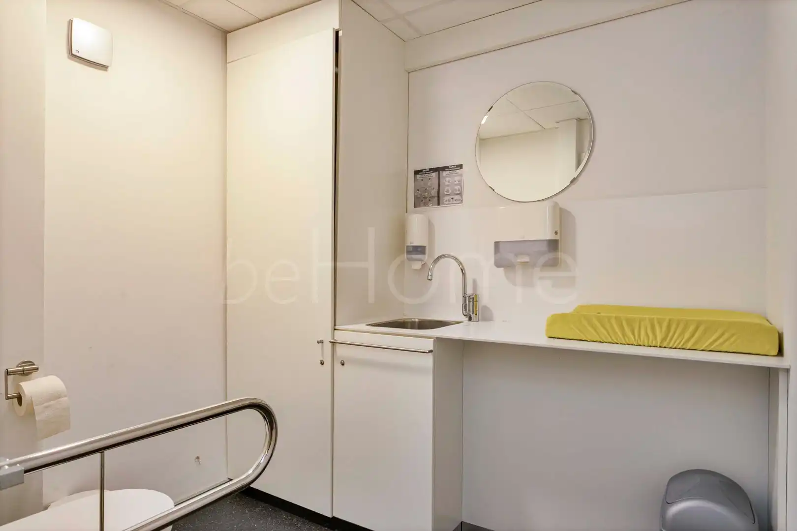 Exclusieve praktijkruimte met drie consultatieruimtes in het centrum van Merchtem foto 20