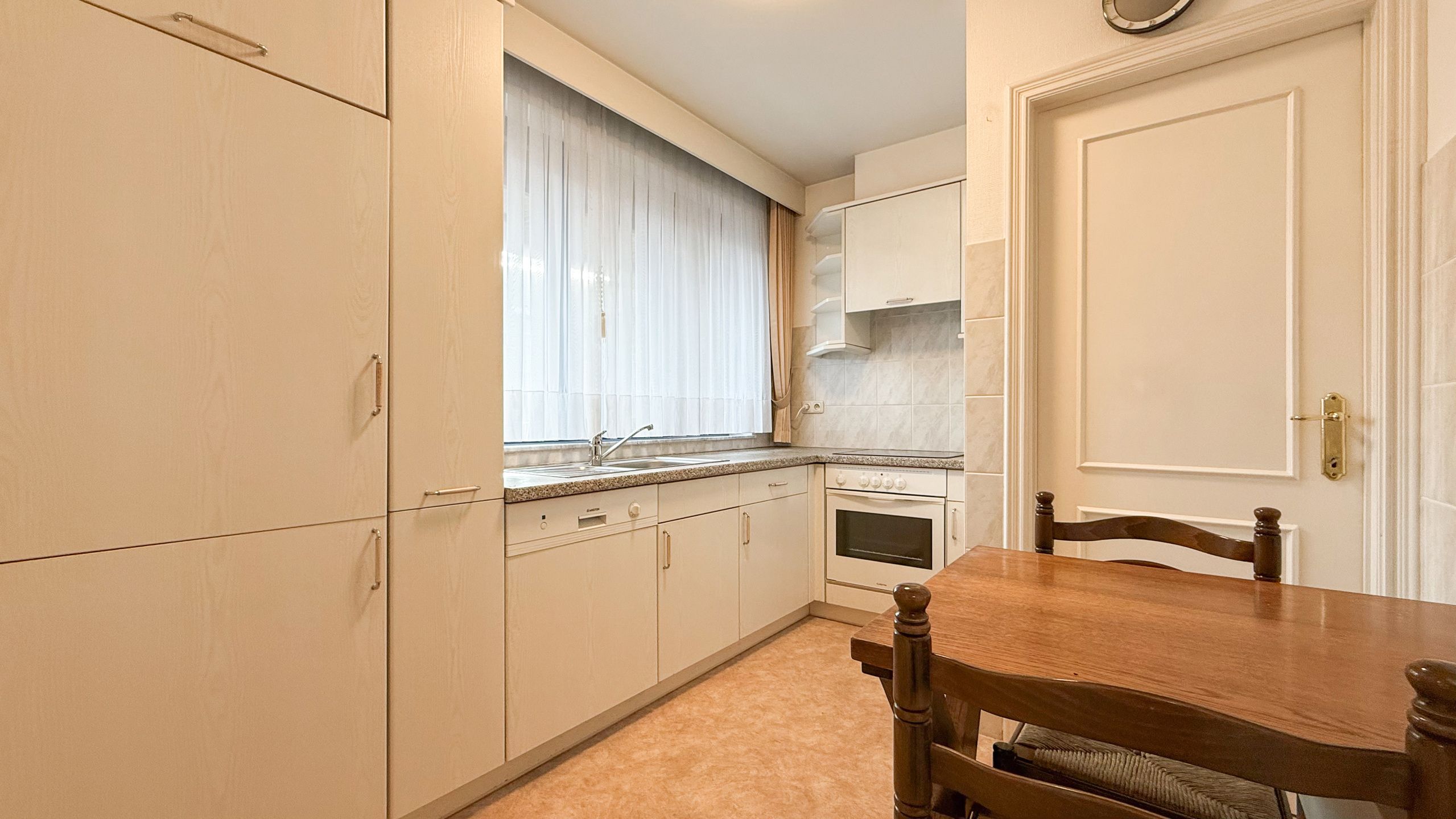 Instapklaar appartement + garagebox in het centrum v. Zolder foto 7