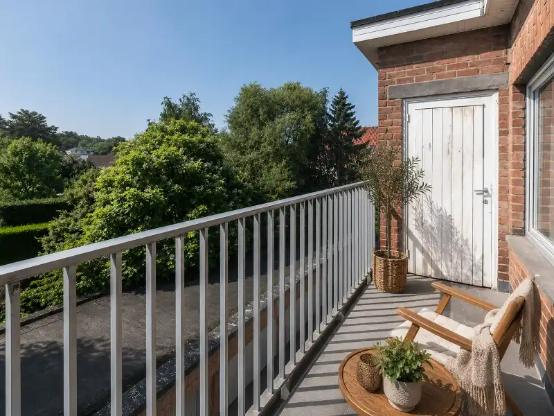 Residentieel gelegen, instapklaar appartement met 2 slaapkamers, terras, kelder en ruime Garage (energielabel B...) foto 8