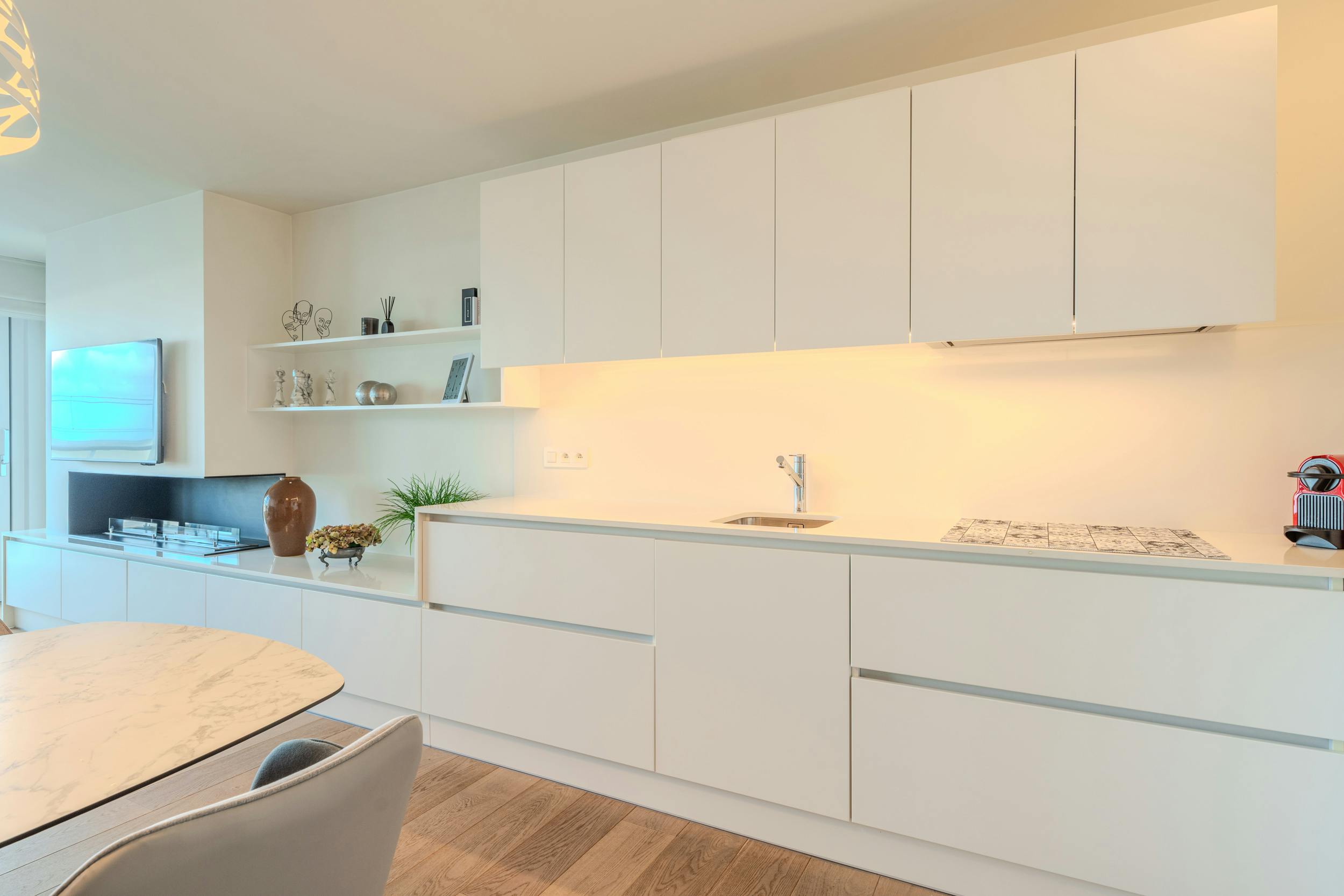 Prachtig éénslaapkamer appartement te koop op de Zeedijk te Middelkerke! foto 2