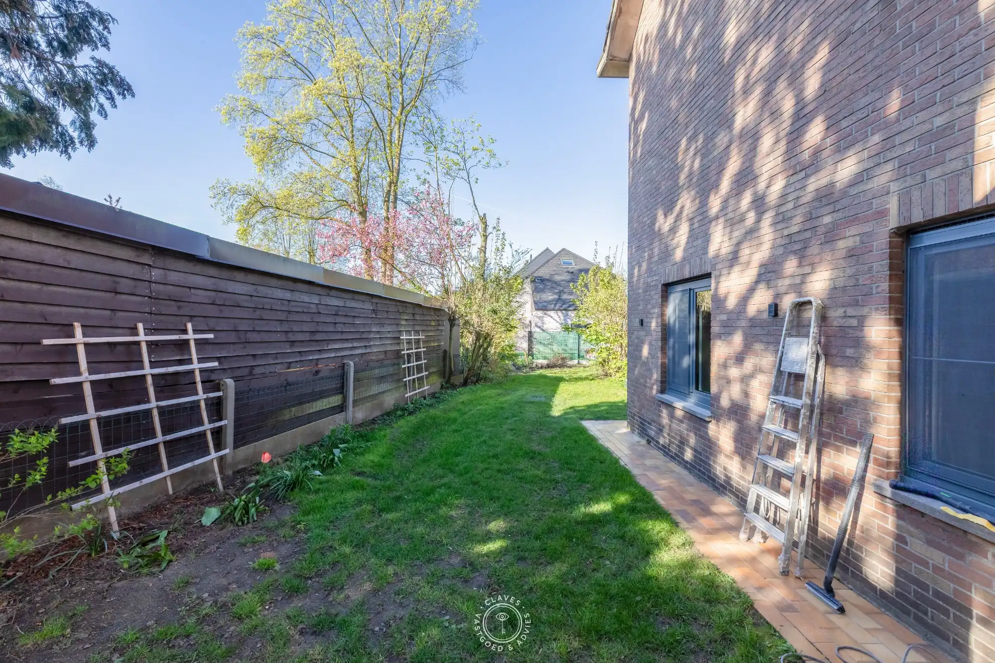 Ruim gelijkvloers appartement van 134 m² met tuin en garagebox foto 13