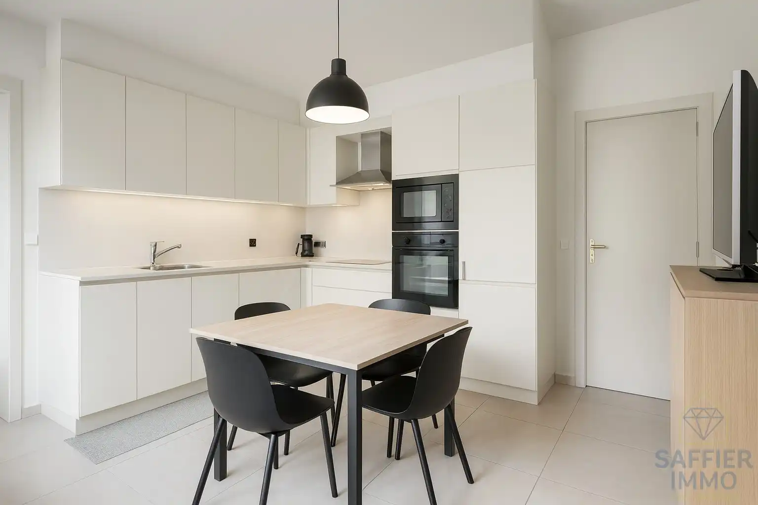 Villa met praktijk-/hobbyruimte en 3 garages in Waregem foto 16