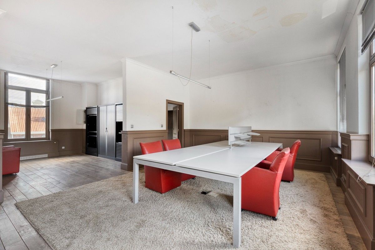 Historisch herenhuis aan het Zuidpark centrum Gent. foto 18