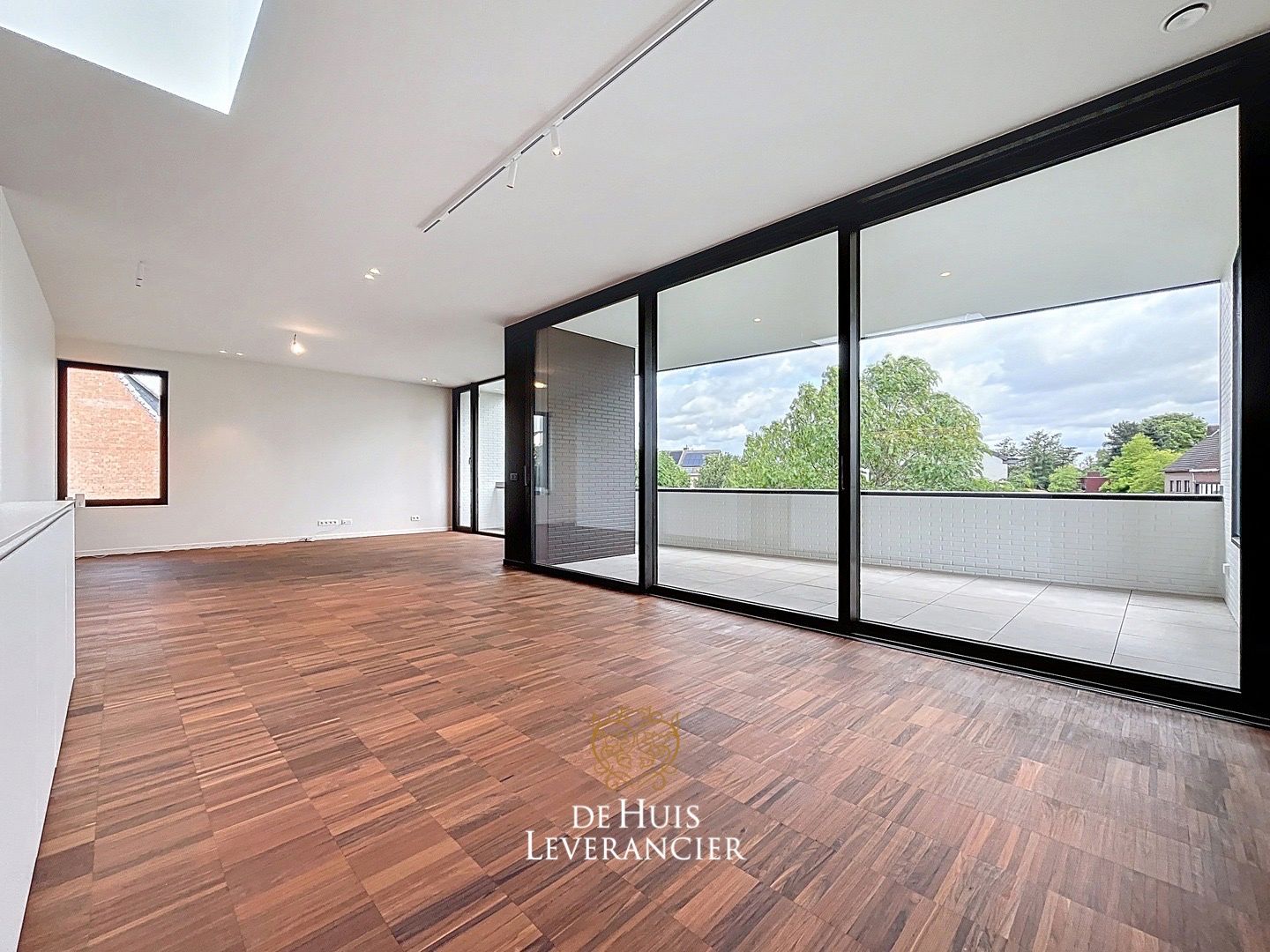 Vernieuwbouwde BEN Loft-villa te huur in Kontich foto 8