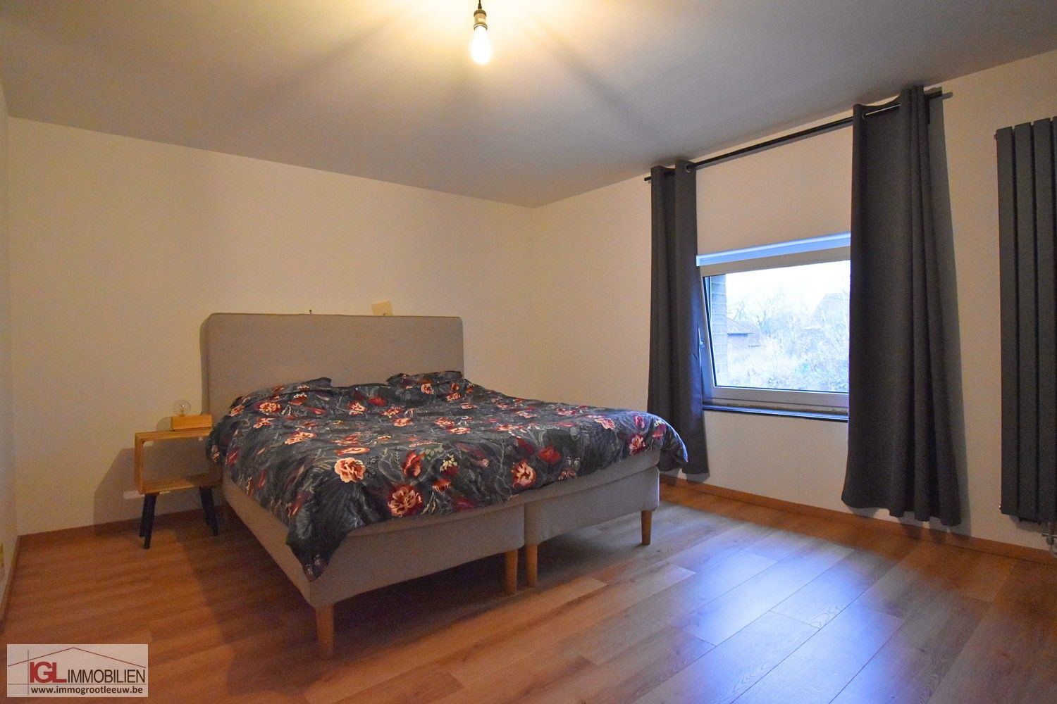 Ruime gezinswoning met 4 slaapkamers, tuin, terras en 2 staanplaatsen te huur foto 8