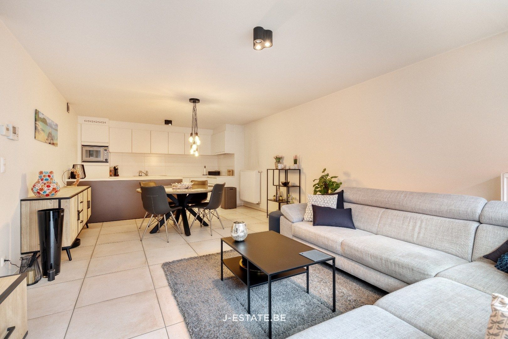 Prachtig 2-slaapkamerappartement in Residentie Blasius – Hartje Rumbeke foto 5
