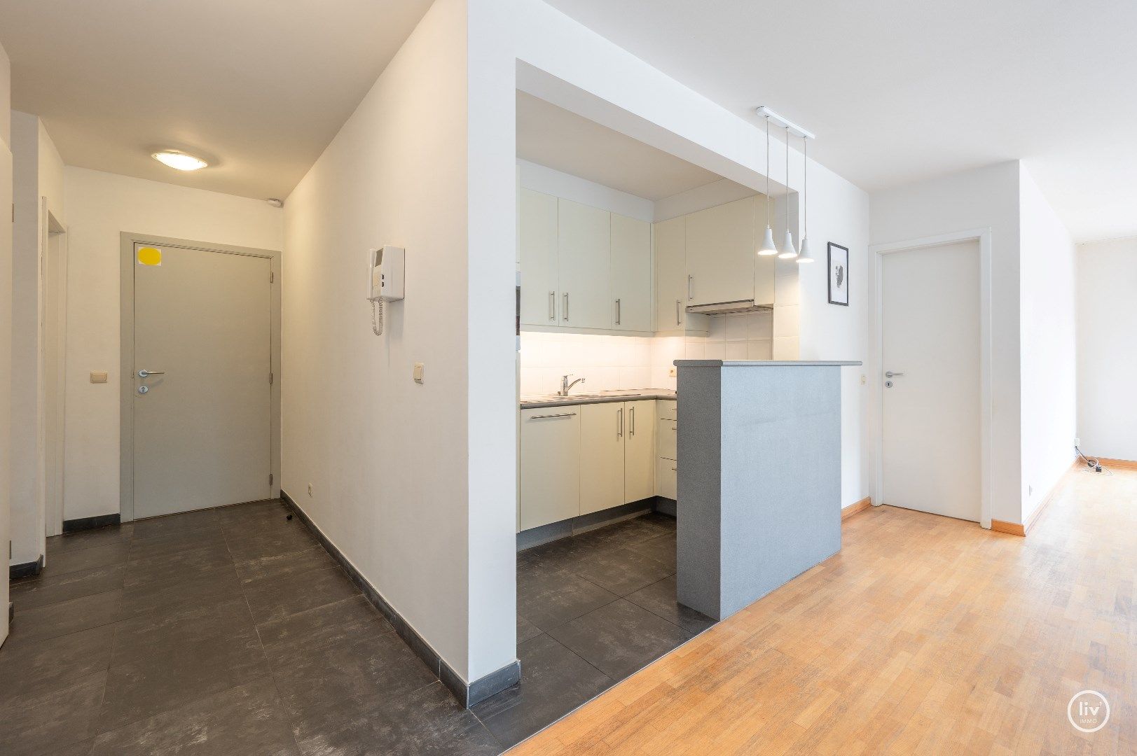 Lichtrijk hoekappartement met twee volwaardige slaapkamers in Knokke centrum foto 7