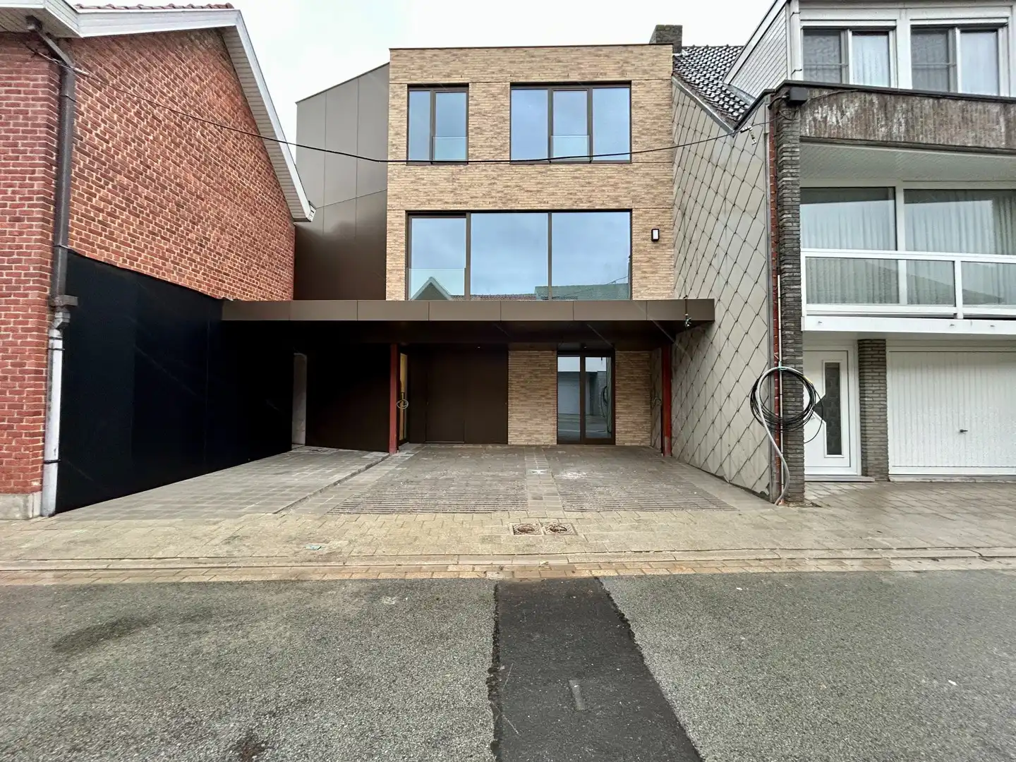 Instapklaar nieuwbouwappartement met 3 kamers & terras te Tielt! foto 14