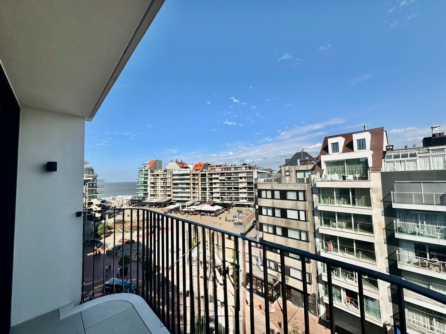 Prachtig nieuwbouw appartement met zijdelings zeezicht in het centrum van Knokke. foto 14