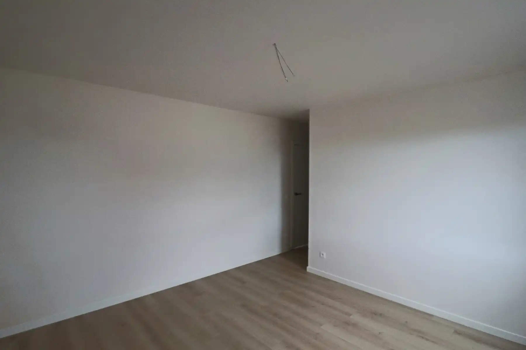 Ruime gezinswoning (ca 245 m²) met 3 slaapkamers op perceel van ca. 330 m². foto 11