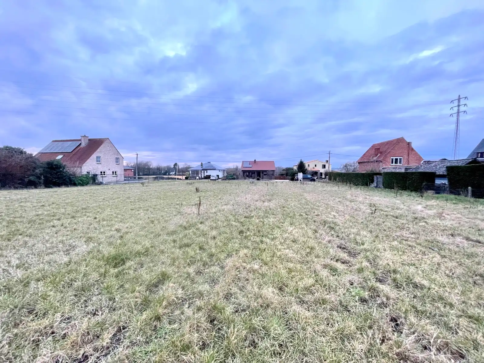 Achterin gelegen bouwgrond voor open bebouwing. foto 5