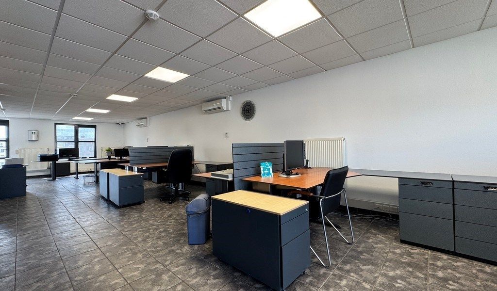 Instapklaar kantoor te huur aan N120 te Deurne foto 6