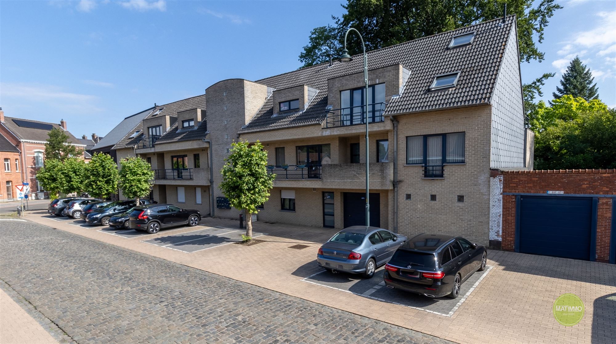 Instapklaar appartement met ruim overdekt terras in Balen foto 2