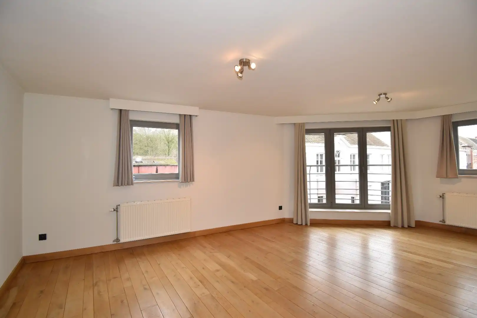 Appartement met 1slaapkamer en garage, centrum Maldegem foto 4
