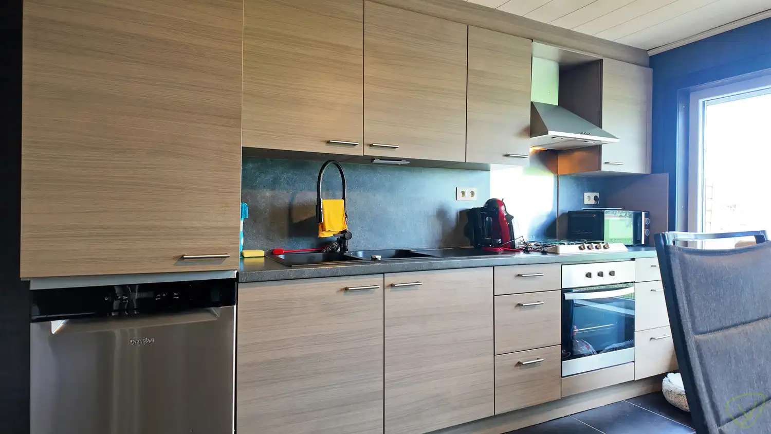 Gezellige gesloten bebouwing met terras en landelijk uitzicht in Assenede! foto 9