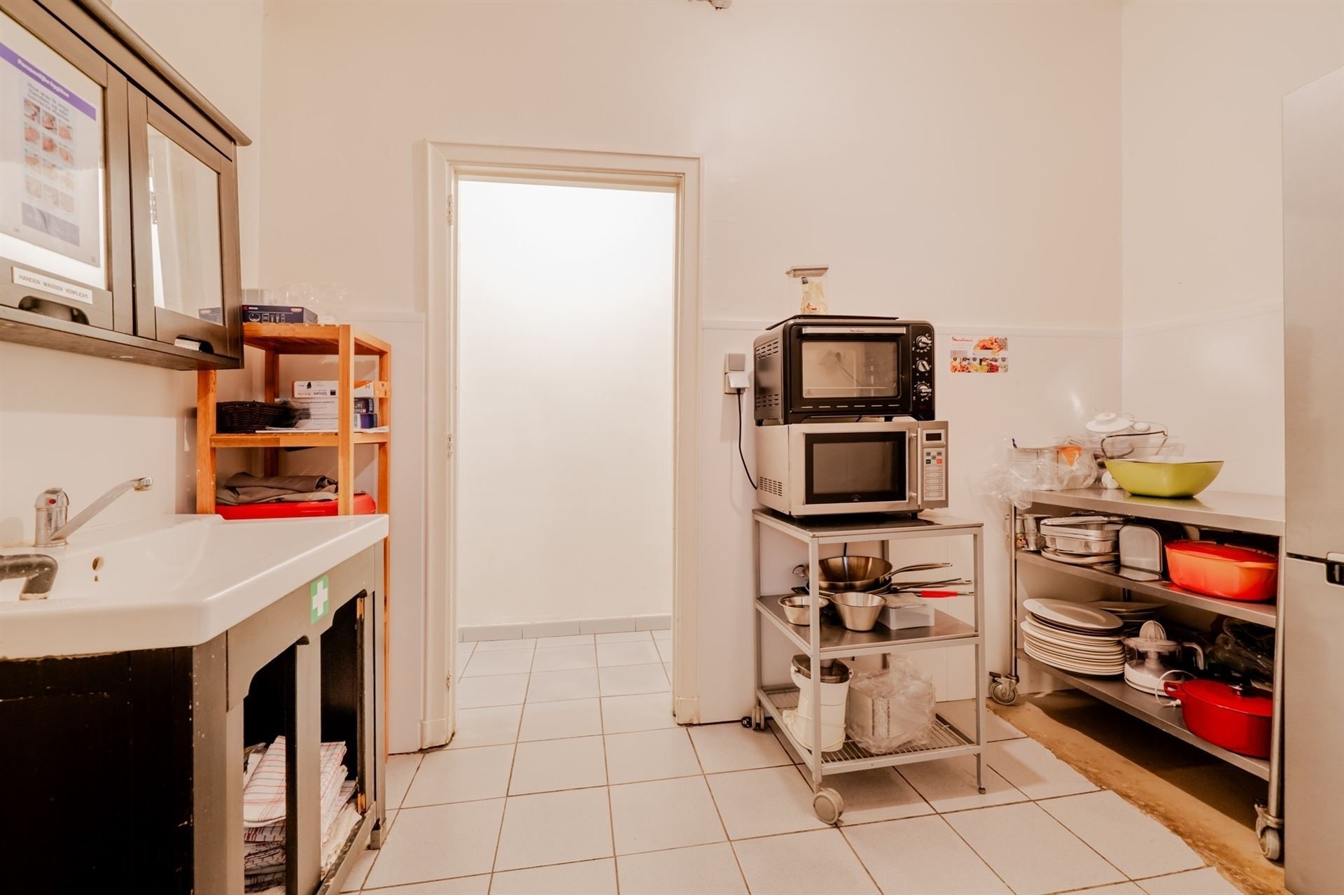 Handelspand op levendige locatie in Mechelen foto 25