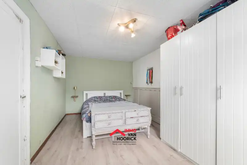 Te renoveren woning op 1369m² grondoppervlak!! foto 12