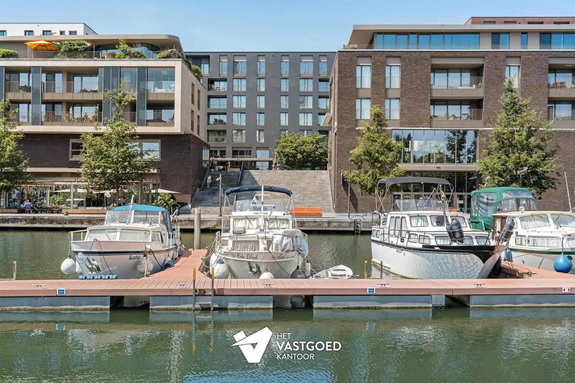 PRACHTIG GELEGEN GELIJKVLOERS APPARTEMENT MET 1 SLAAPKAMER EN ZEER RUIM TERRAS AAN DE KEMPISCHE KAAI TE HASSELT foto 34