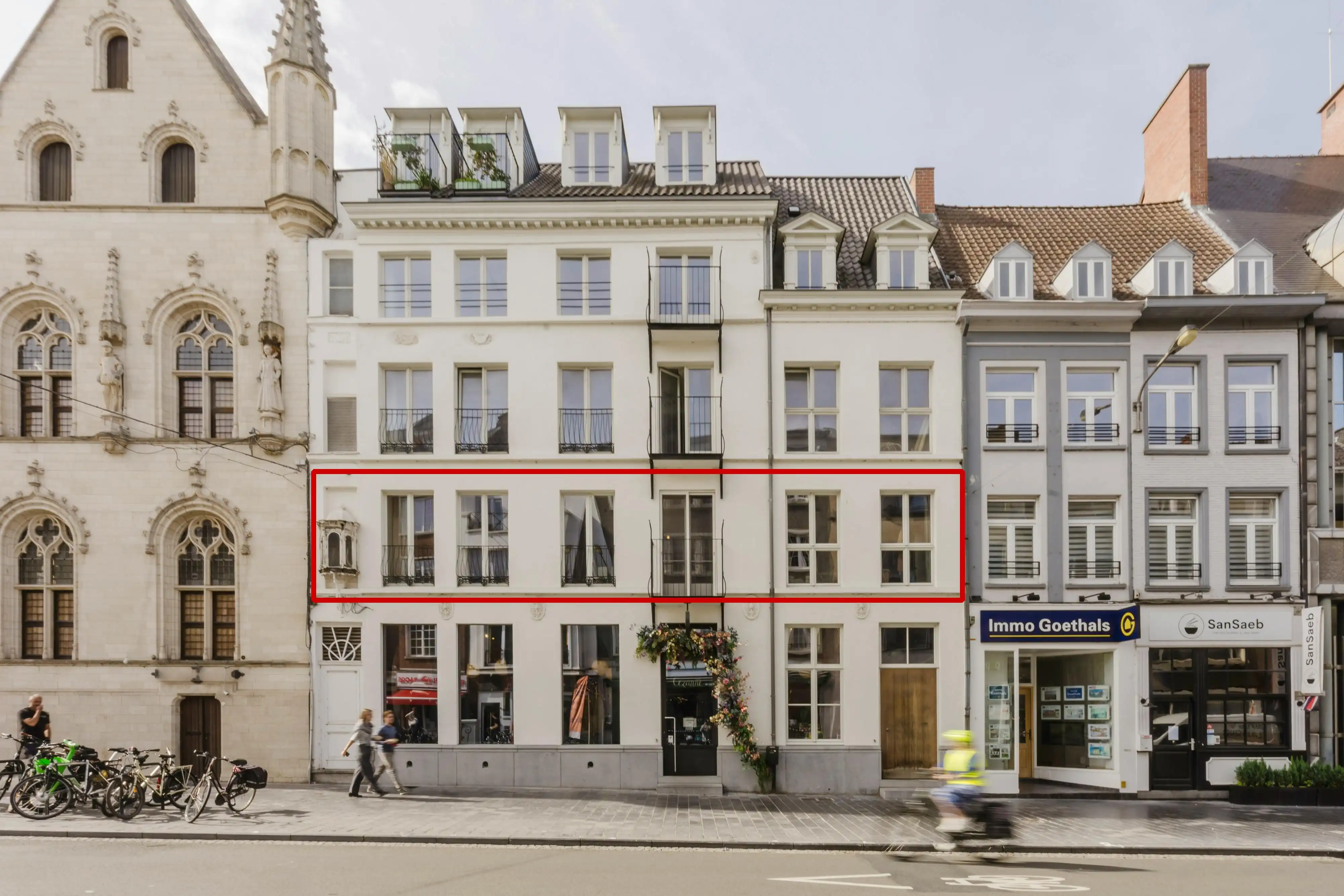 Authentiek karakter, hedendaags comfort in hartje Kortrijk foto 16
