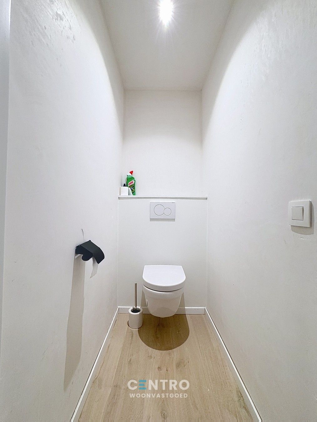 Instapklare, LANDELIJKE WONING met 4 ruime slpkms, 2 badkms, ruime garage, stalling (3 paarden) en gedraineerde buitenpiste te Hooglede (Gits). foto 19