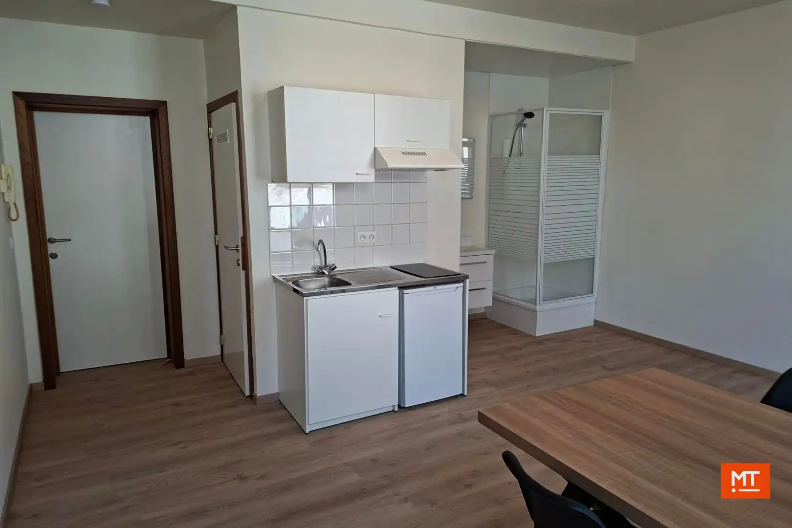 Studio te huur in het centrum van Ieper foto 3