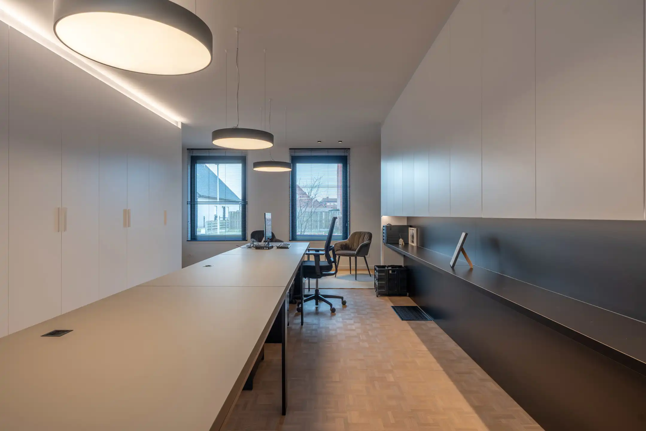 Op te frissen woning met 3-4 slpk op toplocatie te Arendonk foto 8