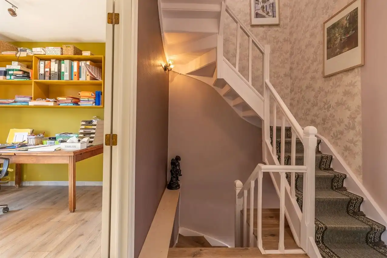 Karaktervolle en instapklare woning met zonnige tuin nabij het Gras- en Crauwelsbos foto 38