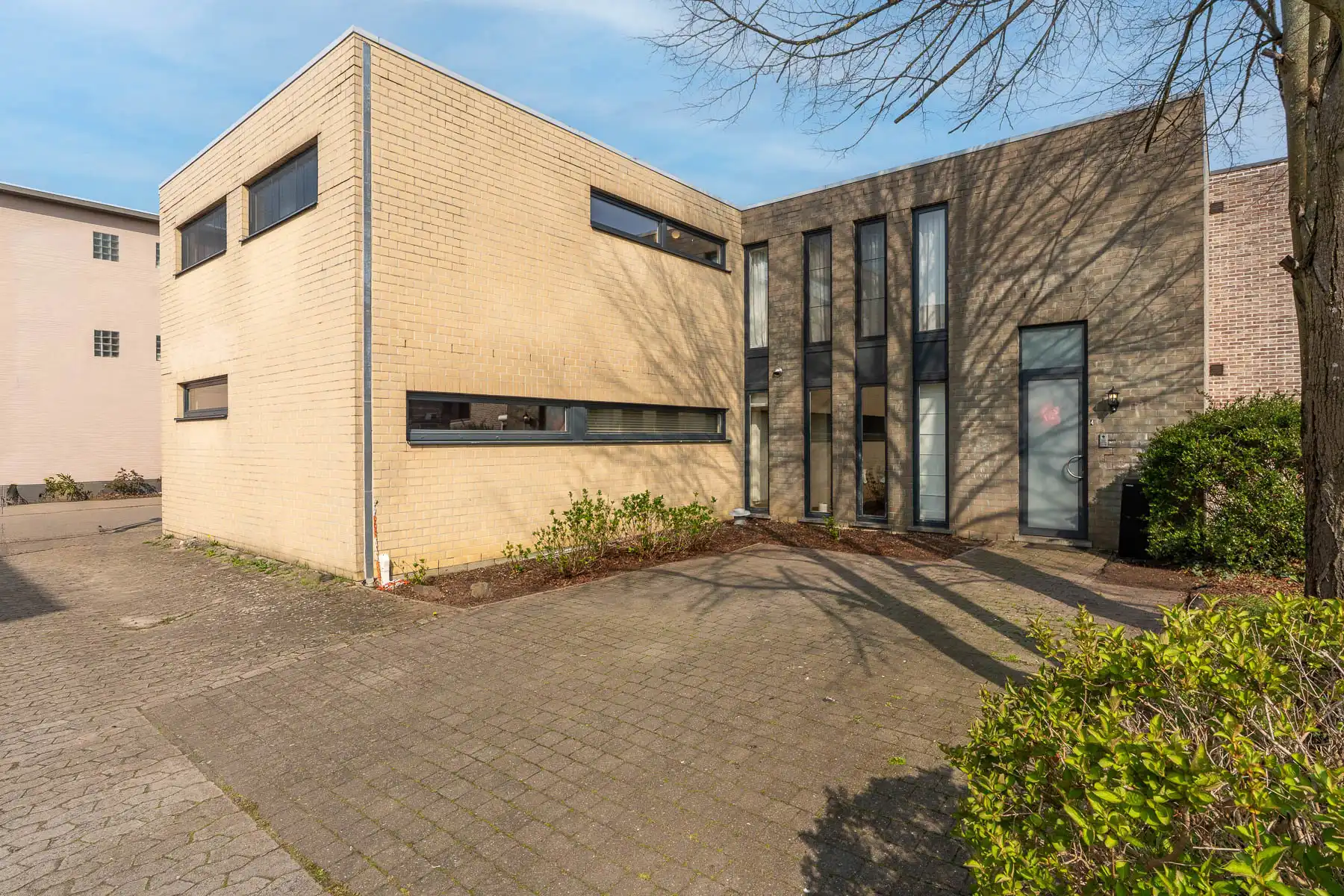 Ruime, energiezuinige woonst met terras, tuin en garage foto 28