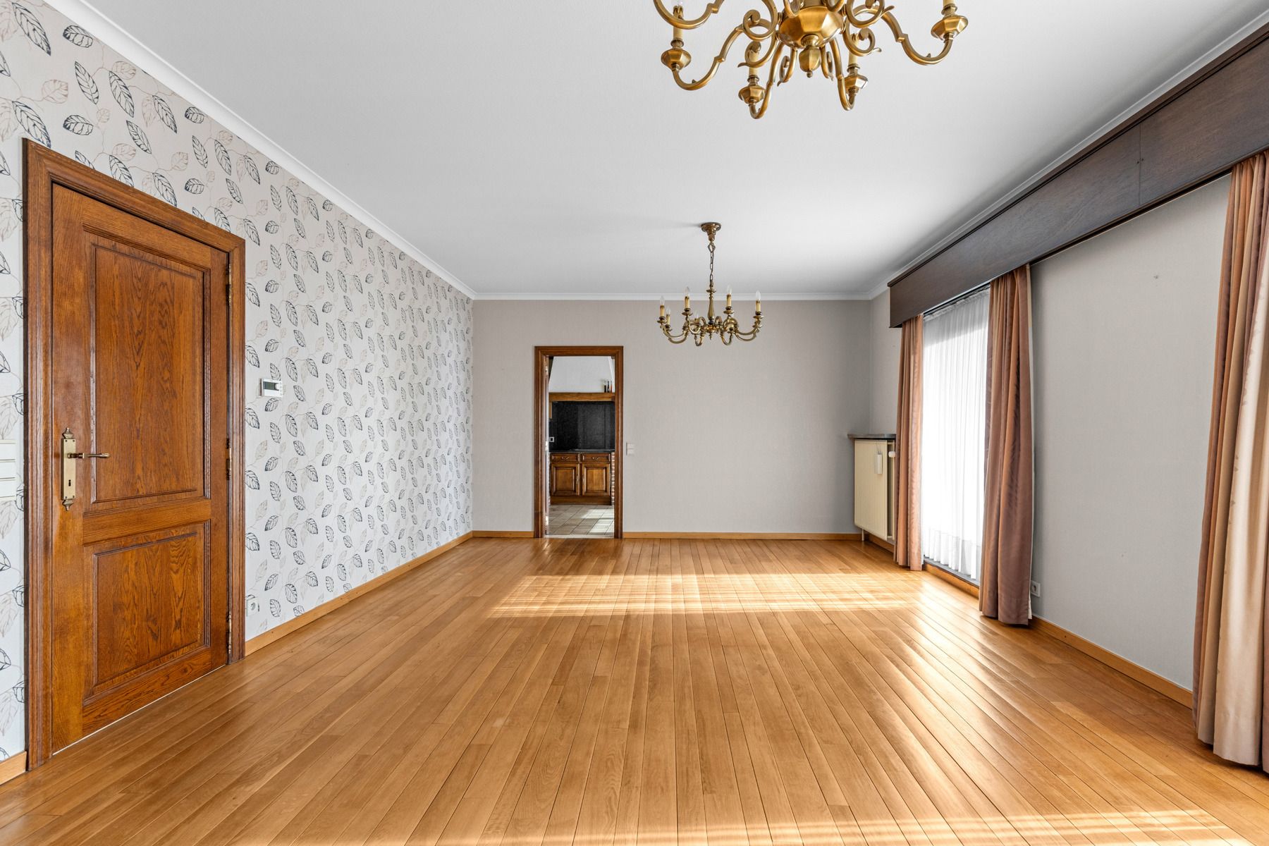 Perfect onderhouden woning met 4 tot meer slaapkamers.  foto 4