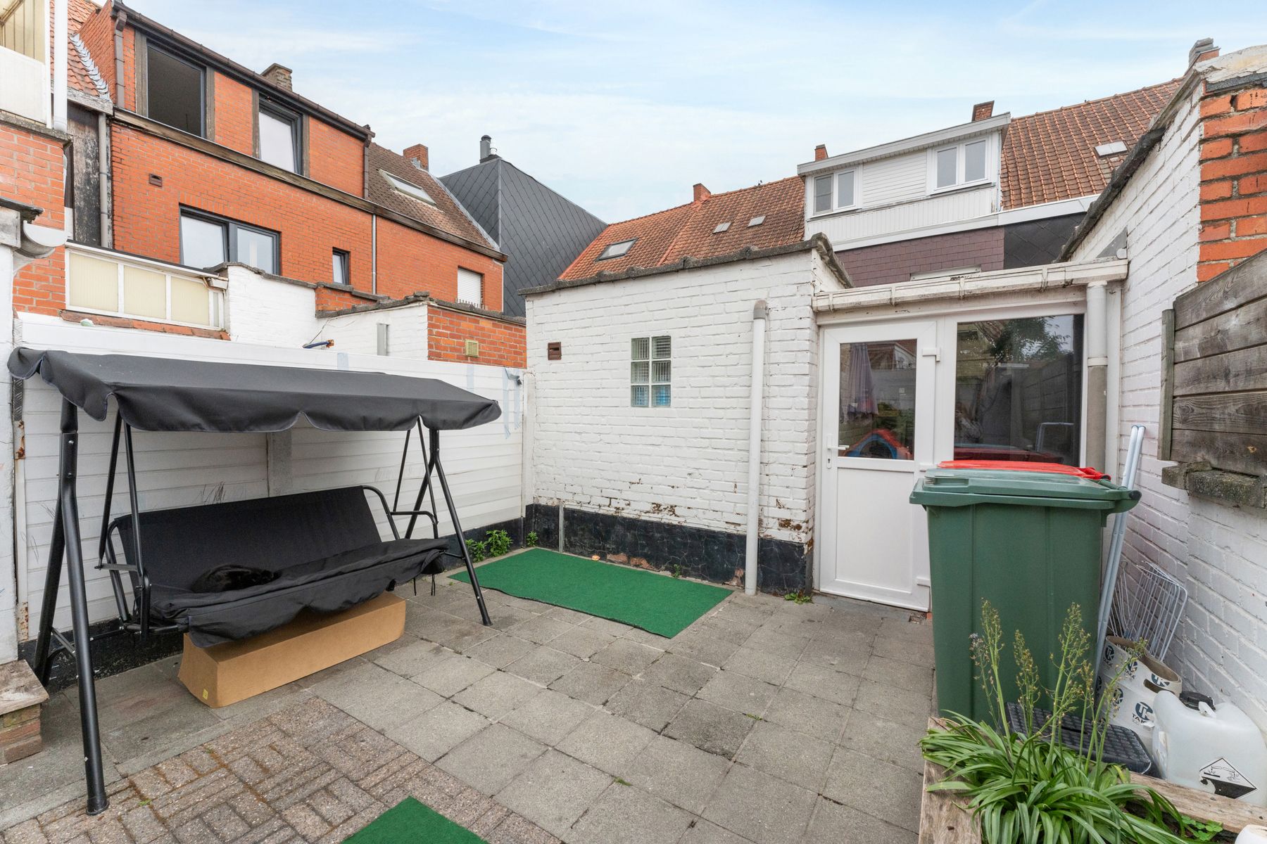 Centraal gelegen woning met afzonderlijke garage foto 13