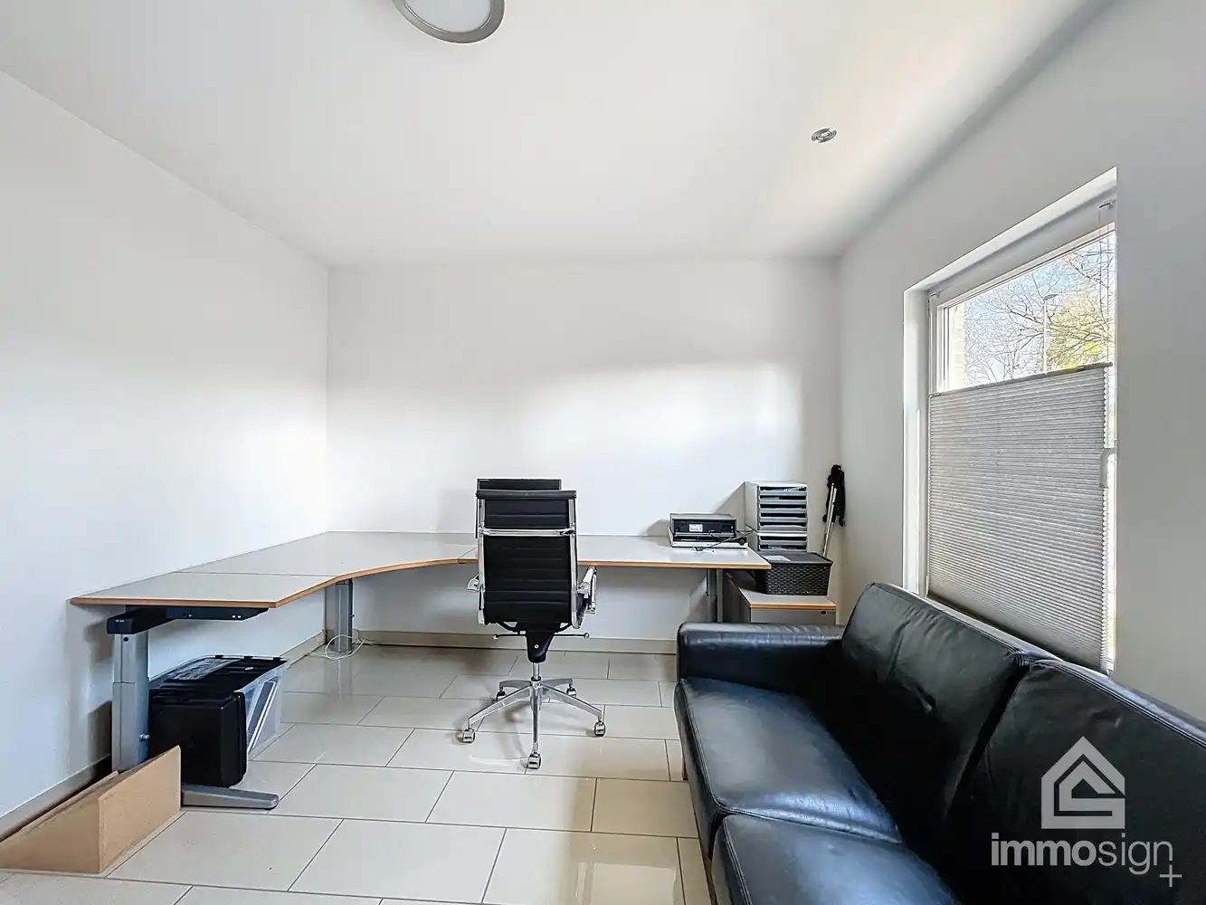 Instapklare gezinswoning in een uitzonderlijk rustige omgeving te Molenbeersel foto 17