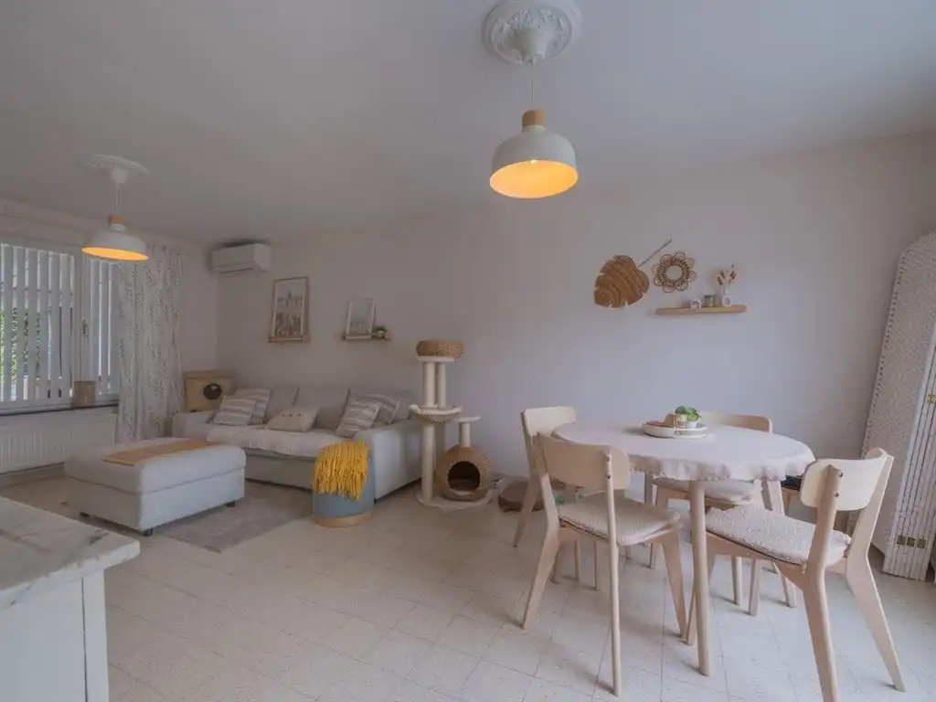 Instapklare, half-vrijstaande woning met inpandige garage foto 11