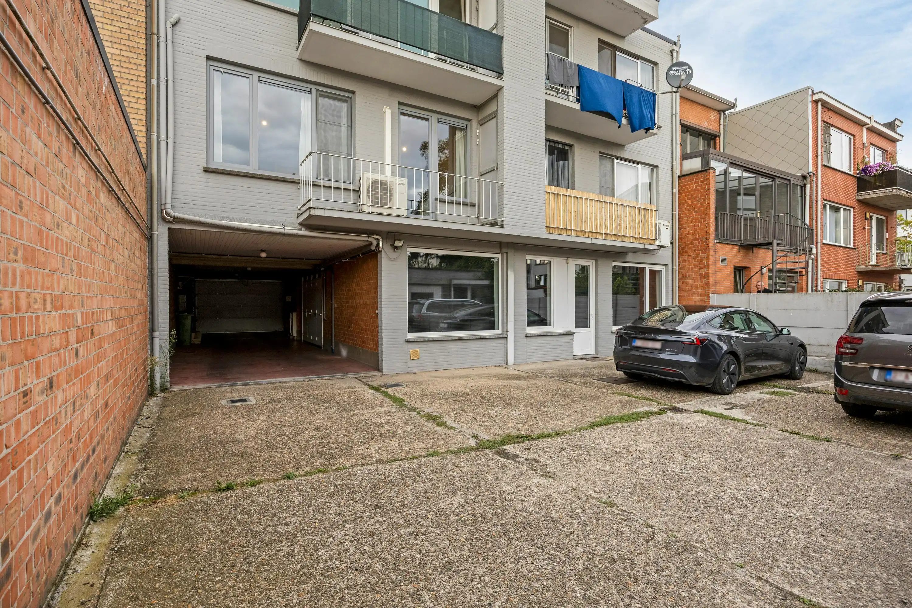 Appartement met 2 slaapkamers en garage te koop in Merksem foto 19