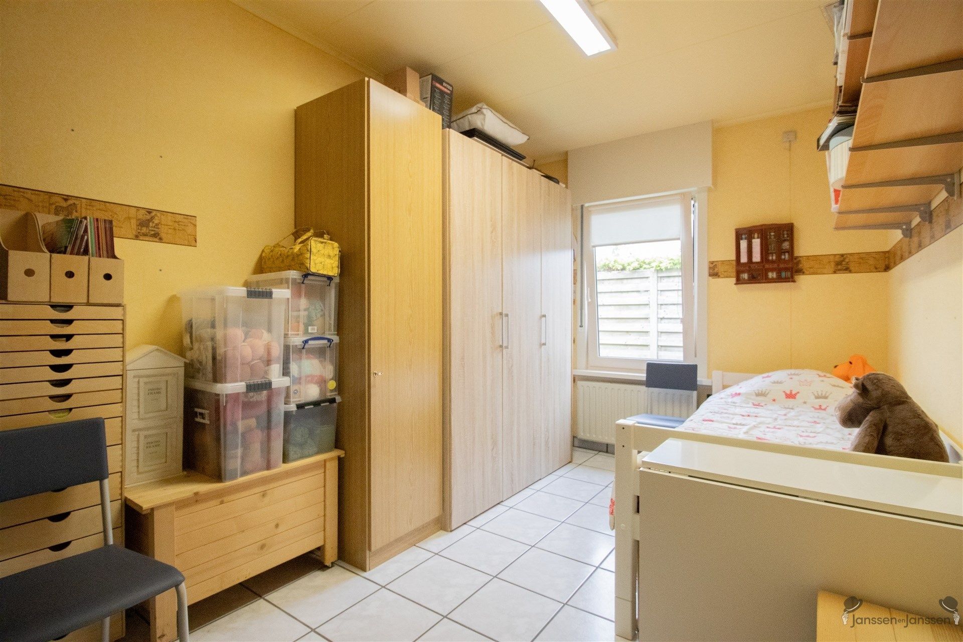 Gelijkvloerse woning met drie slaapkamers en ruime veranda op 500 m².  foto 8