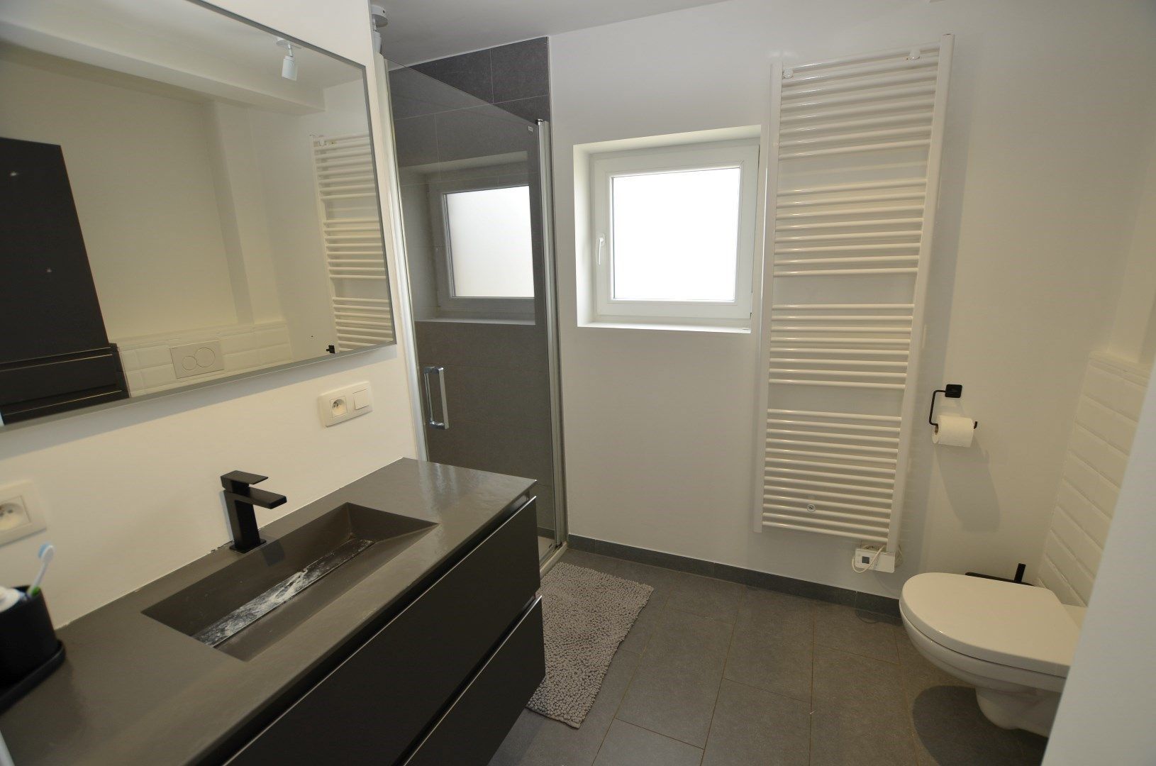 Mooi gerenoveerd woonhuis foto 11