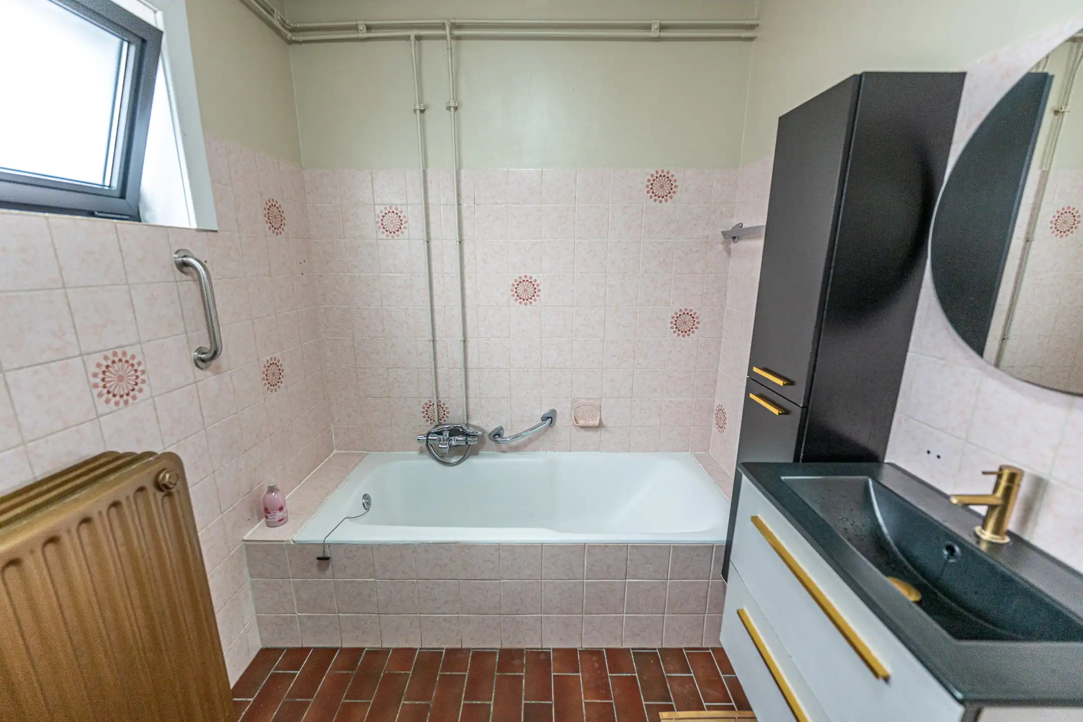 Aangenaam gezinswoning met garage en tuin foto 12