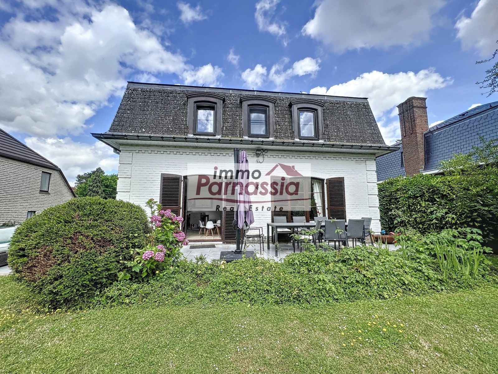 Ruime residentieel gelegen villa nabij de  BSB foto 4