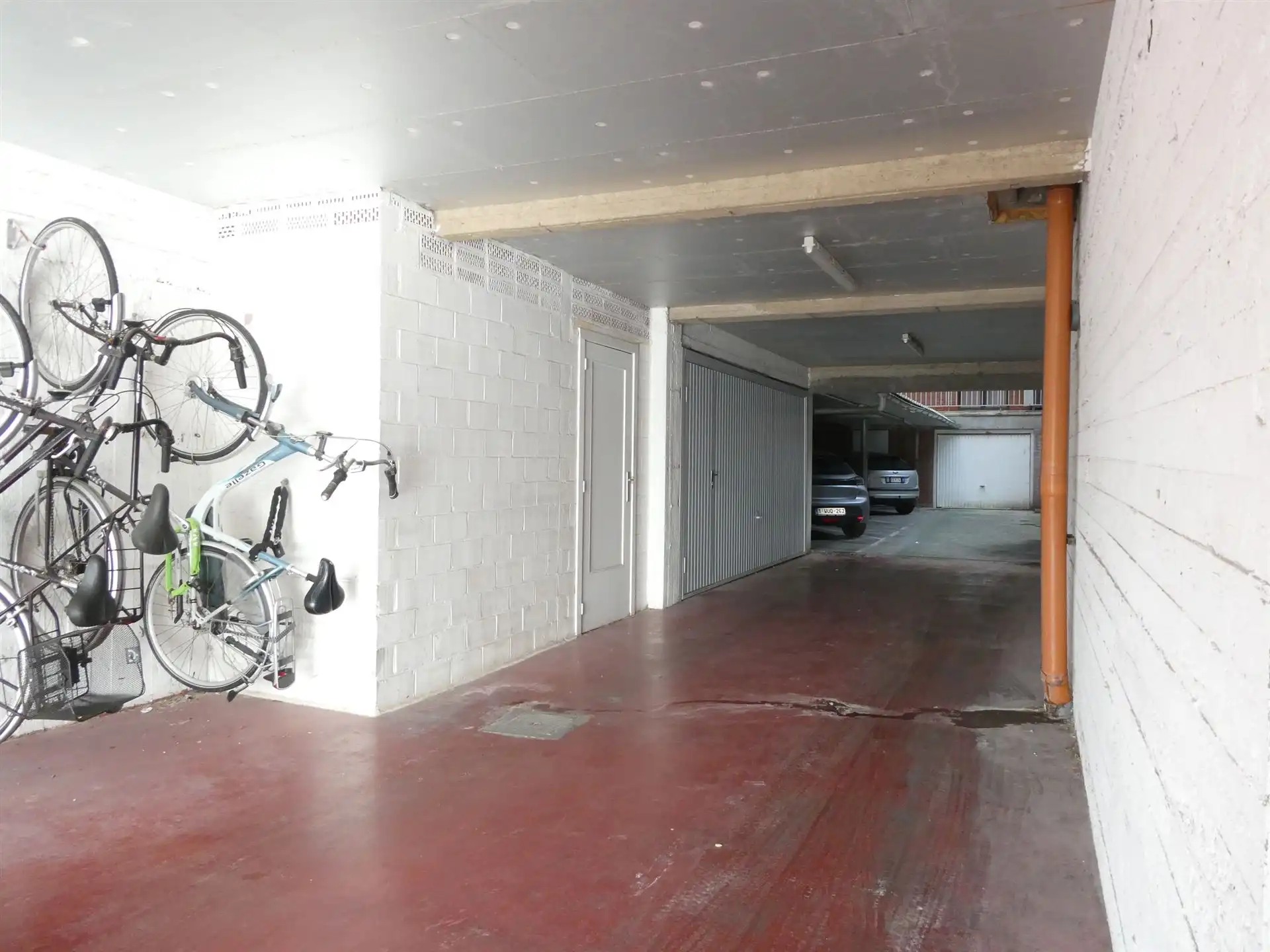 Parkeerplaats foto 5