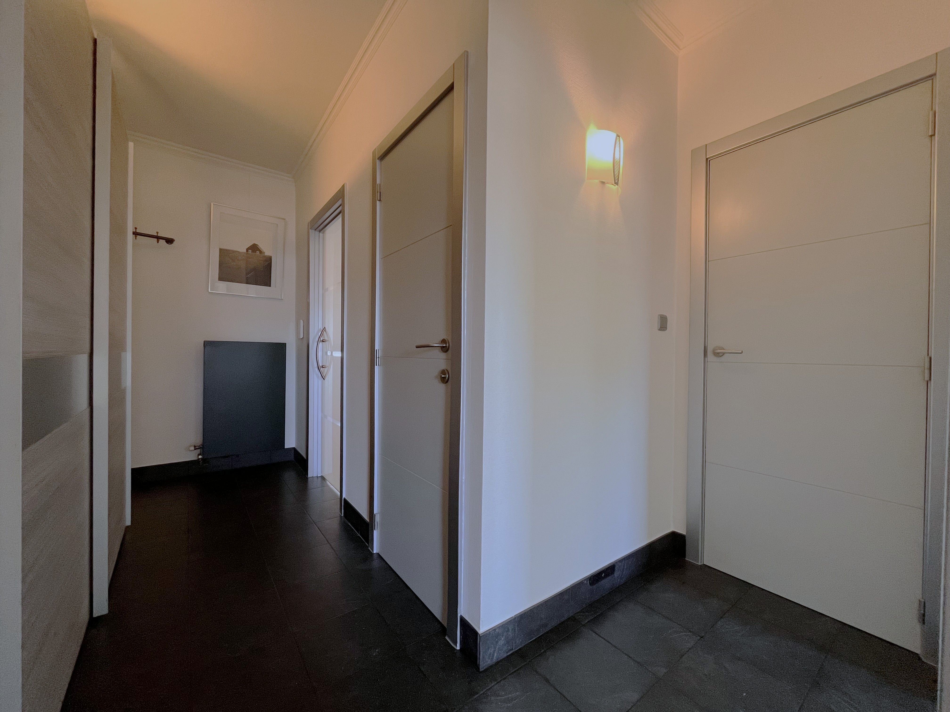 Ruim appartement, dubbele garage, 3 (slaap)kamers, nabij Hasselt centrum foto 9