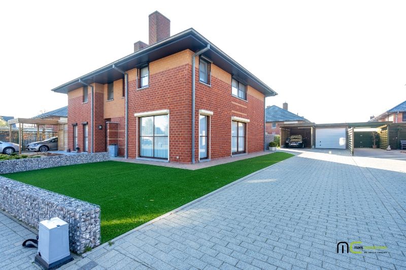 Perfect onderhouden halfopen woning te huur in Anzegem (Heirweg) foto {{pictureIndex}}