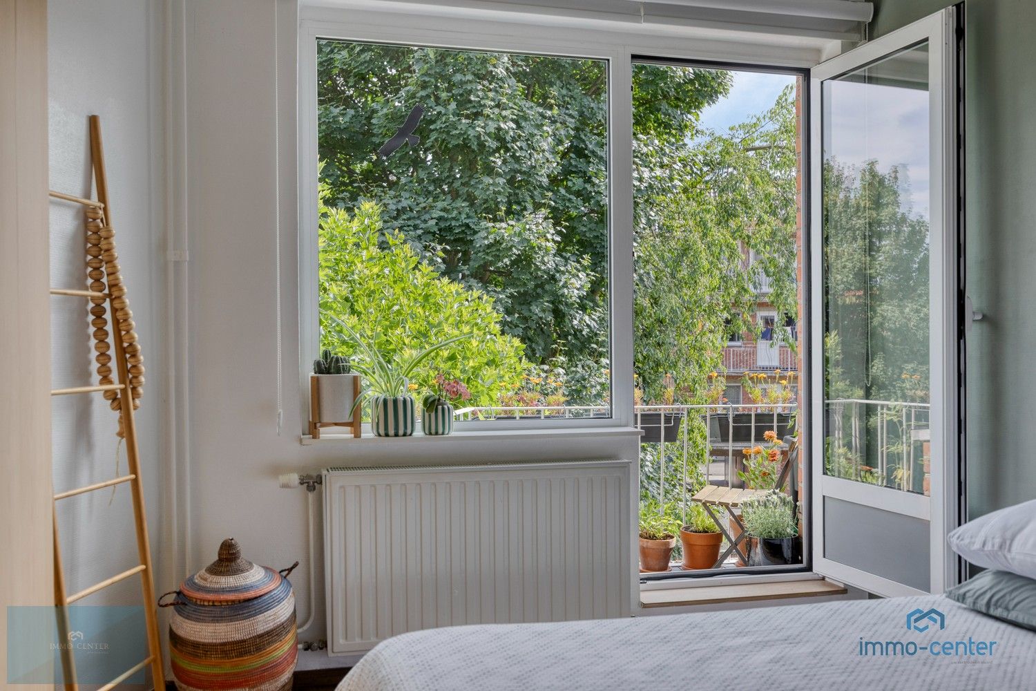 Instapklaar appartement met 1 slaapkamer, terras, extra ruimte, garage en zicht op het park – op toplocatie in Hasselt foto 14