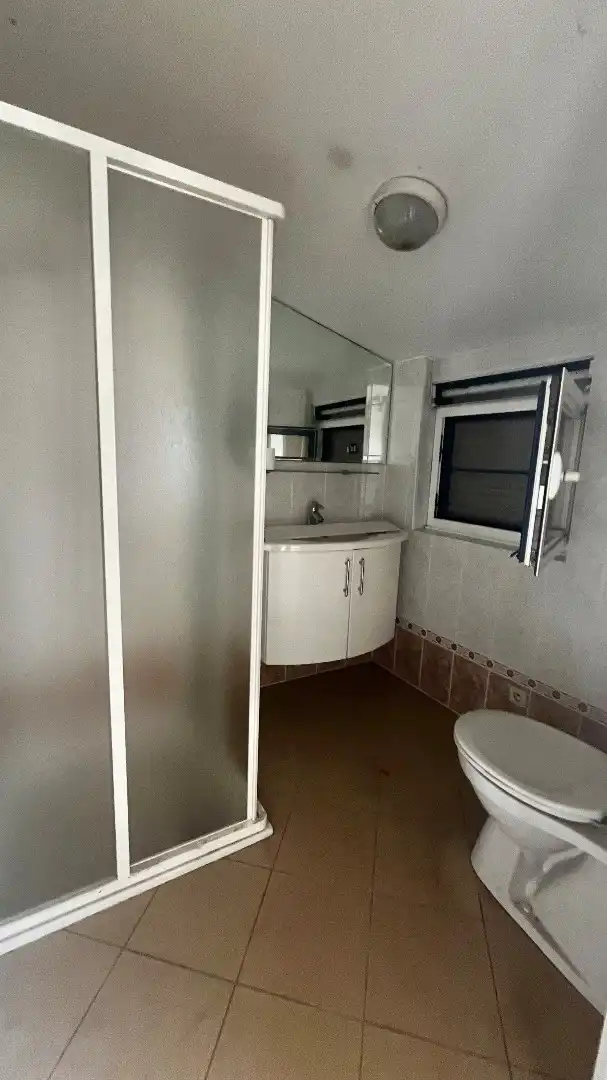 Grote woning op 924 m² met uitweg en garage foto 10